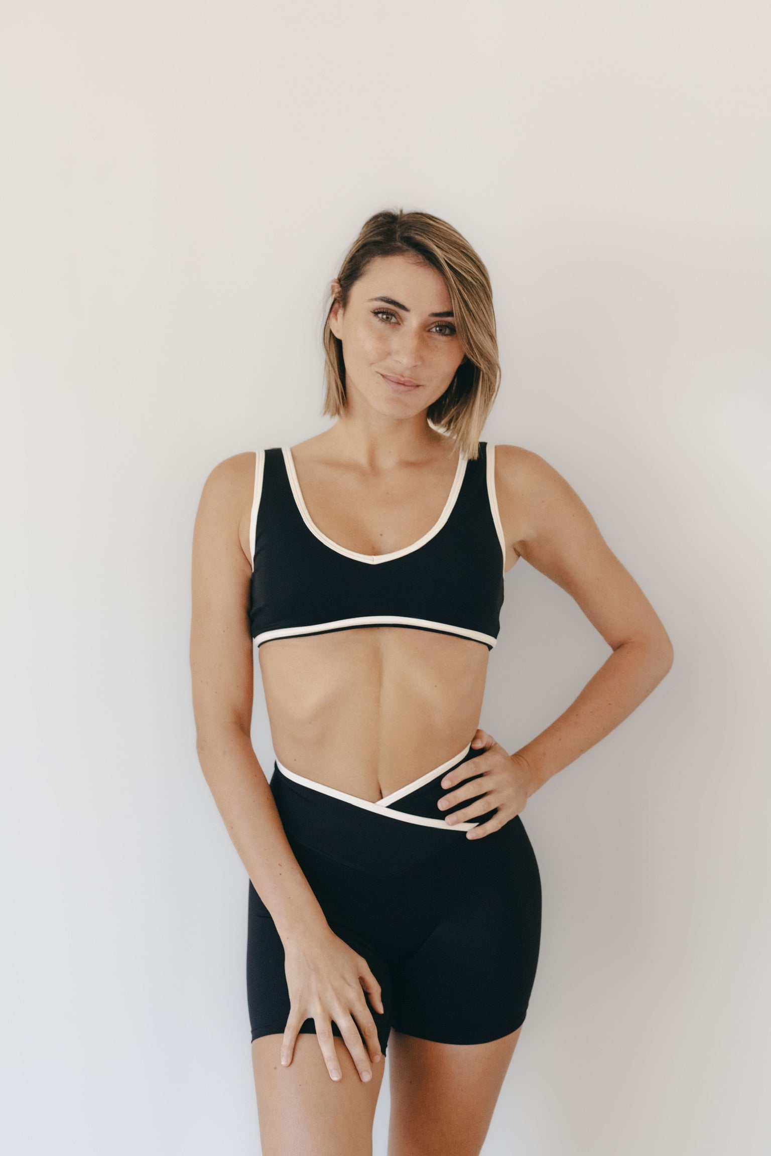 Short BALANCE - Black